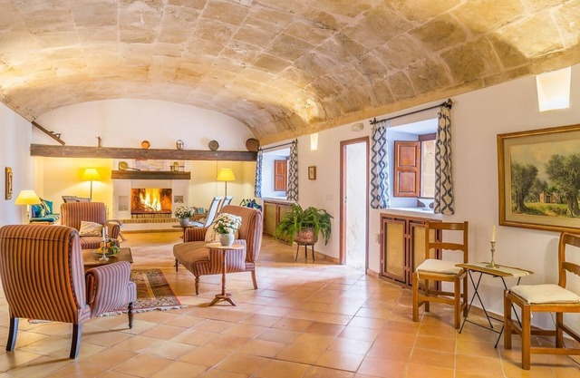 Casa rural 'Historica House with Pool Free Wifi' con vistas a la montaña, Wi-Fi y aire acondicionado