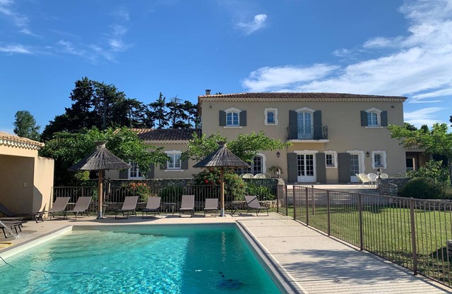 Casa rural en Aureille con piscina en los Alpilles