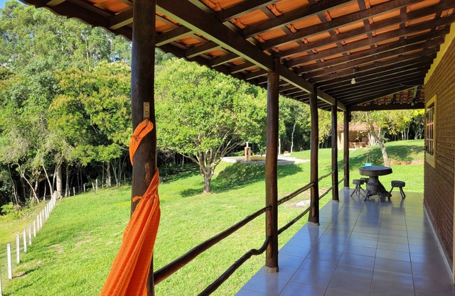 Country house in Extrema with natural water pool, we accept pets