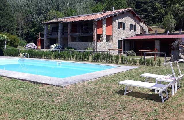 Country House / Farm House en Sambuca con 6 habitaciones, capacidad 15