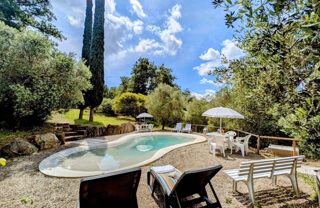 Country house in southern Tuscany with private pool