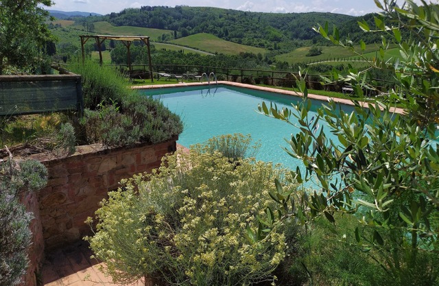Country house in the hills with beautiful panoramic view