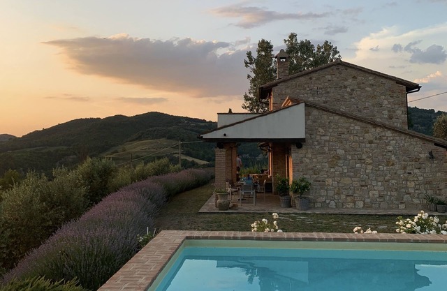 Country house in Umbria with private pool for family holiday or romantic stay
