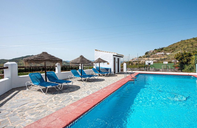 Casa rural 'La Casa Grande' con vistas al lago, piscina compartida y Wi-Fi