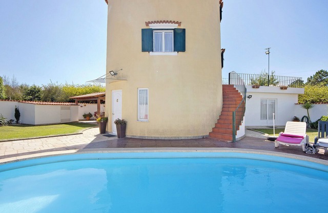 Casa de vacaciones 'Moinho De Paradela' con piscina privada, terraza privada y Wi-Fi