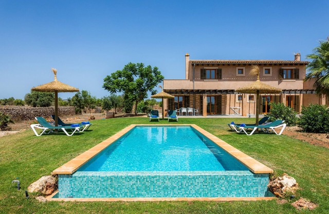 Casa de campo 'Pergola Porto Cristo' con piscina privada, terraza privada y Wi-Fi