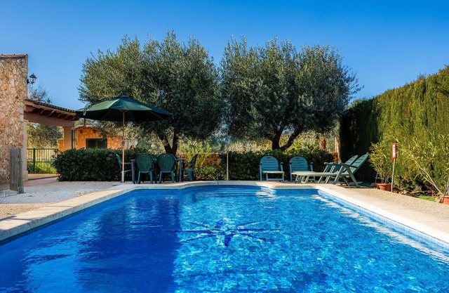 Country House 'Sa Rota De Can Lluch Dimoni' with Terrace, Wi-Fi and Air Conditioning