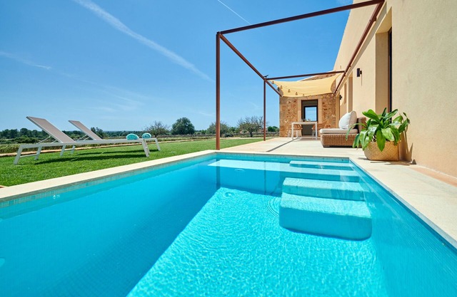 Casa rural 'Ses Figueretes' con vistas a la montaña, piscina privada y Wi-Fi