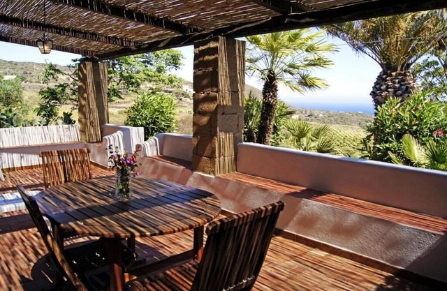 Casa de campo rodeada de vegetación.. para la familia!
