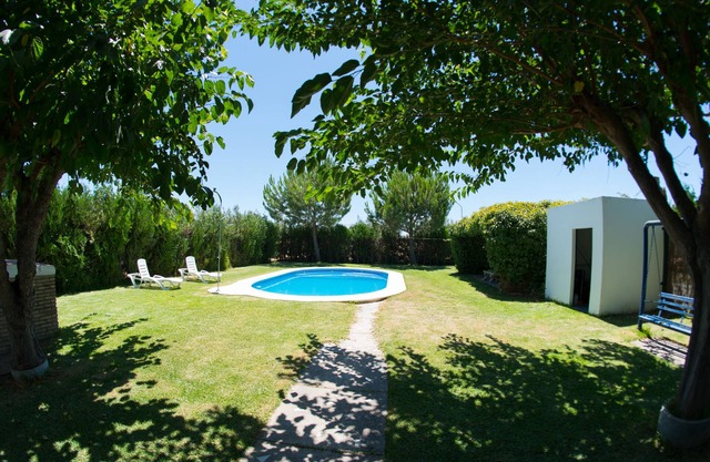 Casa rural ideal familias con piscina, wifi gratis, BBQ, AC a 20km de Sevilla