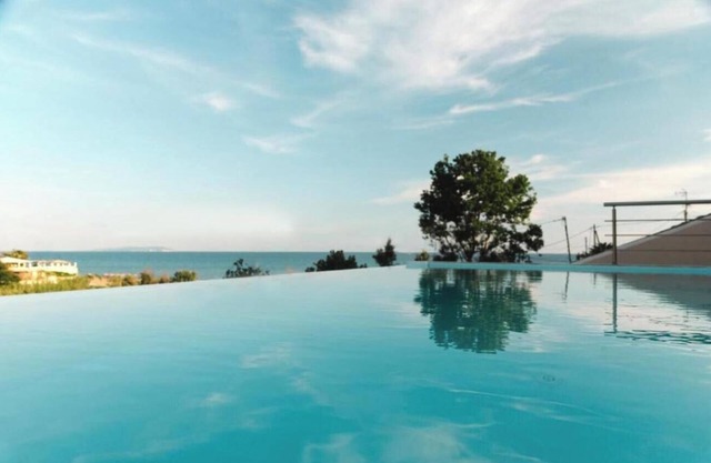 Country House 'Villa Vasilis' with Sea View, Private Pool and Wi-Fi