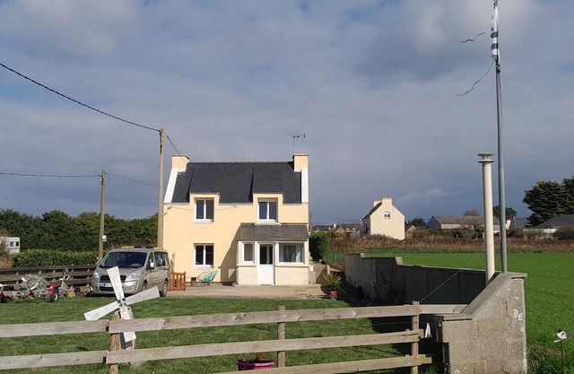 Country house with garden near the sea!