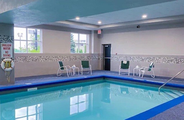 Country Inn & Suites by Radisson, Niagara Falls, ON