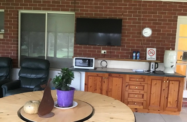 Country living …… Ideal for families and groups.
