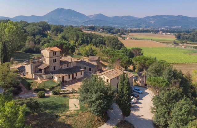 Resort de Campo en Montone con 1 habitaciones, capacidad 3