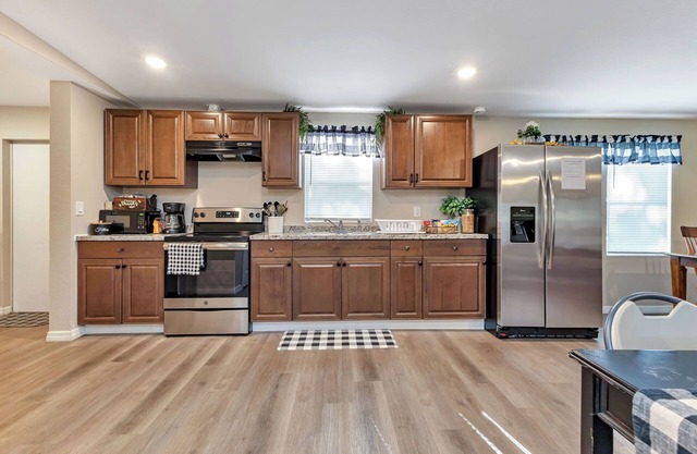 Country Setting. Newly renovated double wide Home.
