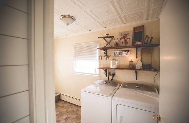Country Setting Private off Line Cottage for Family's Reconnecting