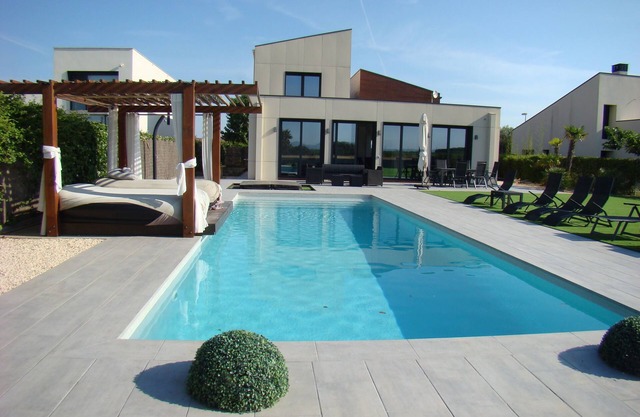 Villa en el campo cerca de la playa.