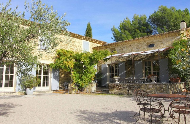Casa de campo con piscina en Vaison-la-Romaine