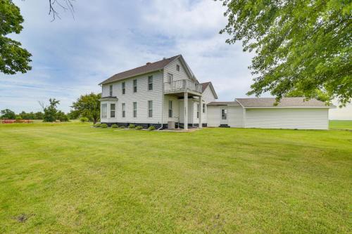 Countryside Biggsville Home with Yard, Dogs Welcome!