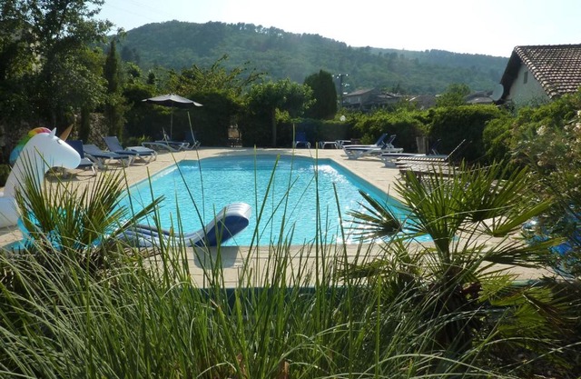 Courry Gem Pool & Charm