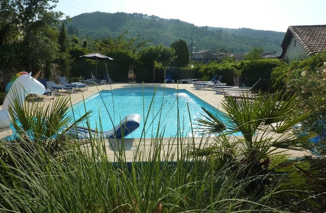 Escondite en Courry con piscina privada