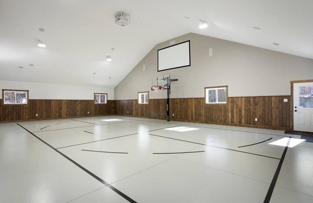Courtside Cabin-Indoor Sports|Theatre|Hot Tub|