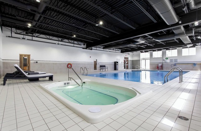 Courtyard by Marriott Montreal West Island/Baie D'Urfe