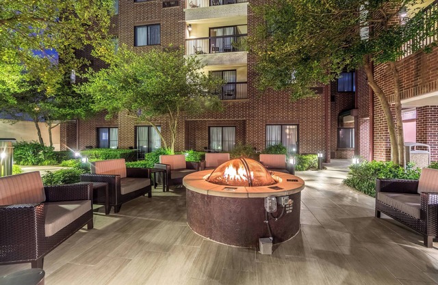 Courtyard by Marriott Dallas DFW Airport South/Irving