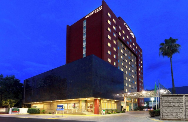 Courtyard Monterrey San Jeronimo/Valle