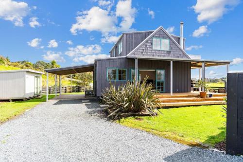Cove Family Haven - Waipu Holiday Home