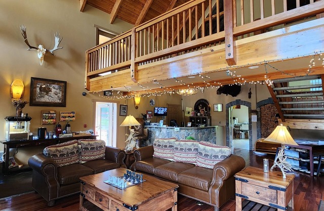 Cowlitz River Lodge