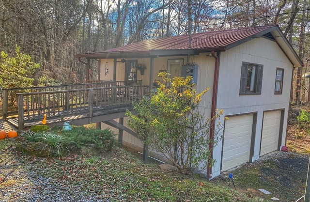 Cox Lake Cottage En Mountain City Georgia