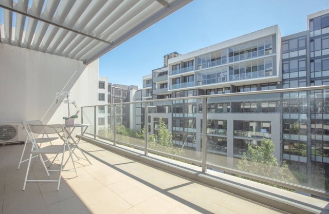 Cozy 1+1 Bedroom Apartment in Wentworth Point