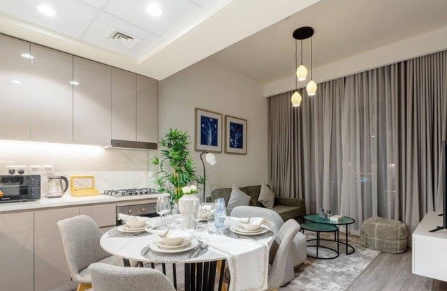 Cozy 1 Bed Apt in Azizi Riviera Dubai-Capital Stay