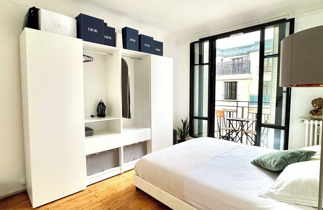 Cozy 1-bedroom apartment in enjoyable Boulogne-Billancourt with WiFi and balcony
