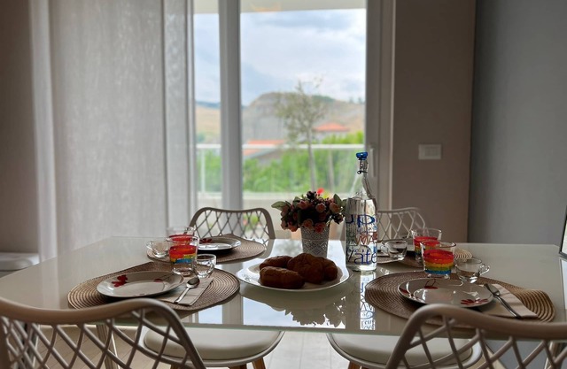 Cozy 1-bedroom condo with AC, WiFi 50 meters from the beach in Roseto!