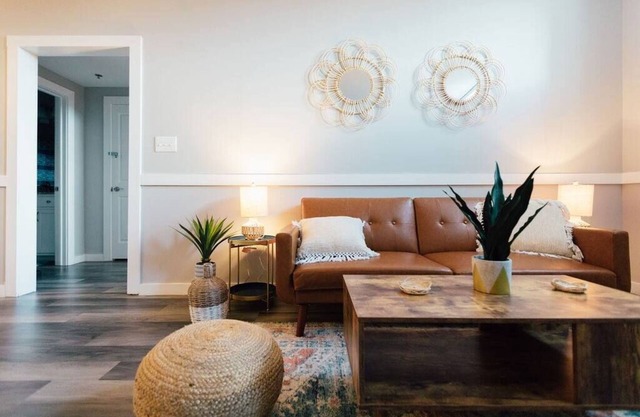 Cozy 1 Bed Retreat in Johnson City