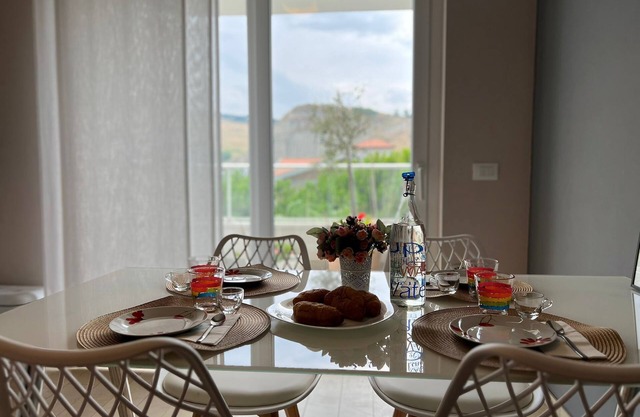 Cozy 1-bedroom condo with AC, WiFi 50 meters from the beach in Roseto!