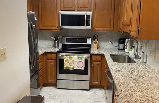 Cozy 1-bedroom 1 bathroom apartment - suburb of Charlotte