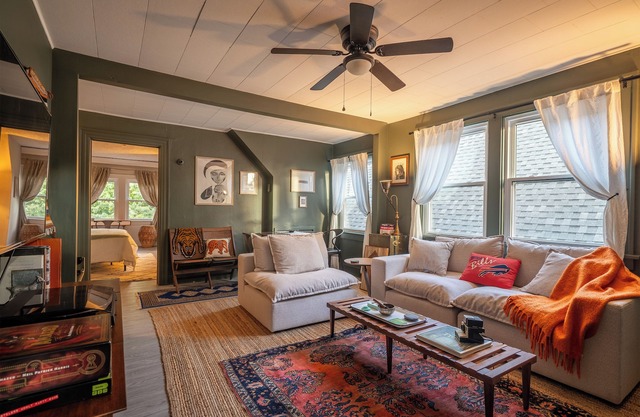 Cozy 1-bedroom apartment in the lovely Elmwood Village