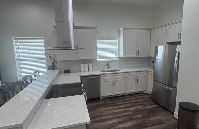 Cozy 1-bedroom apartment with WiFi, AC in welcoming Wharton