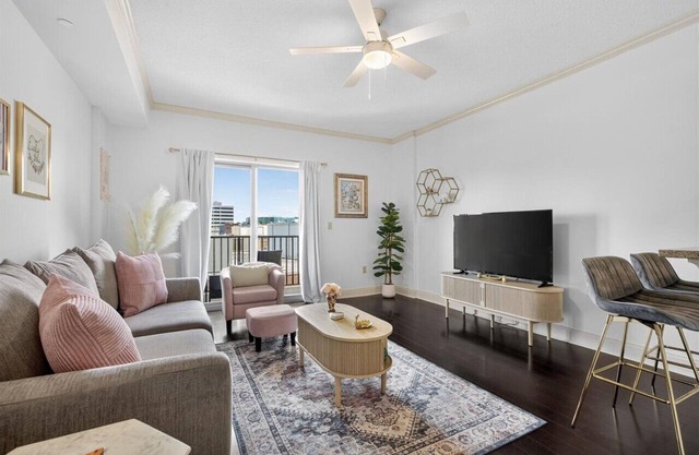 Cozy 1-Bedroom Condo in Enjoyable Tallahassee with WiFi, Fitness Room