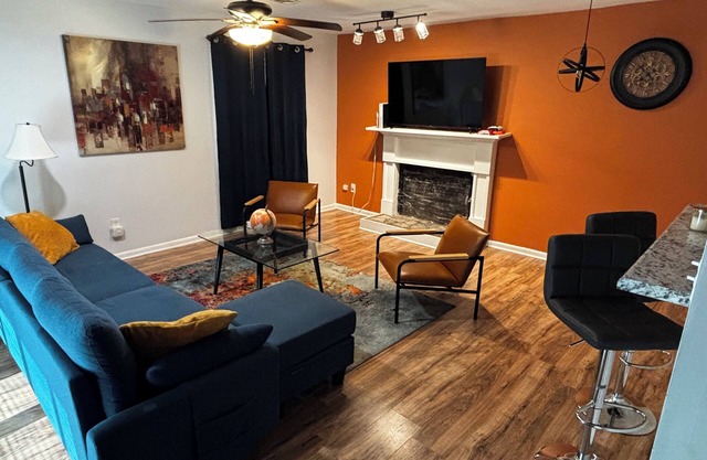 Cozy 1-bedroom condo in enjoyable Decatur with WiFi, close to downtown Atlanta