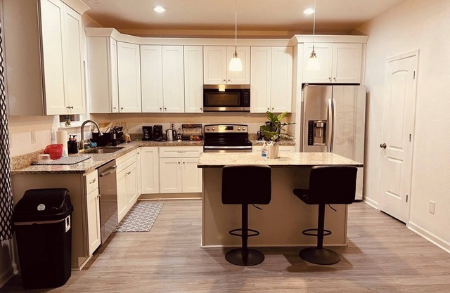 Cozy 1-bedroom in enchanting Hampton with AC, WiFi