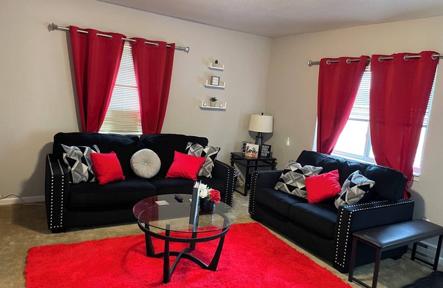 Cozy 1 Bedroom Located Downtown/Close to Soaring Eagle/CMU