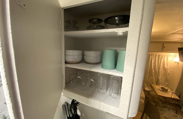 Cozy 1-bedroom mobile home with WiFi, AC in charming Silver City