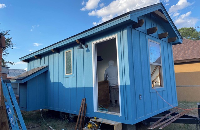 Cozy 1-bedroom mobile home with WiFi, AC in enjoyable Odessa