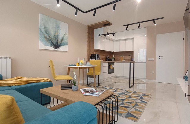 Cozy 1-bedroom with WiFi and AC close to Sofia airport, IEC + private green yard