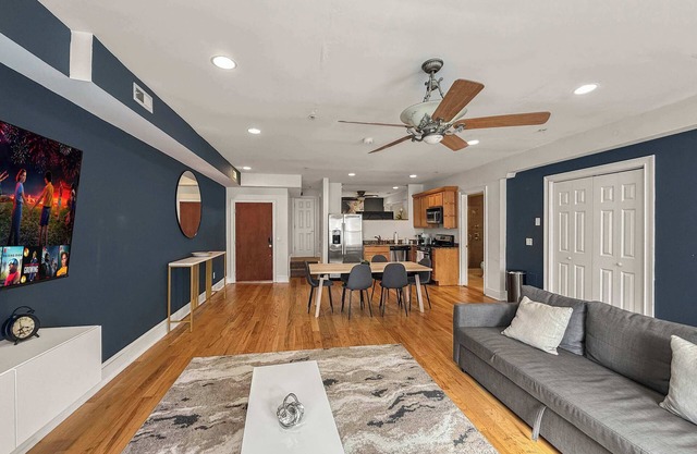Cozy 1BD | Old City | 2Beds | Independence Hall
